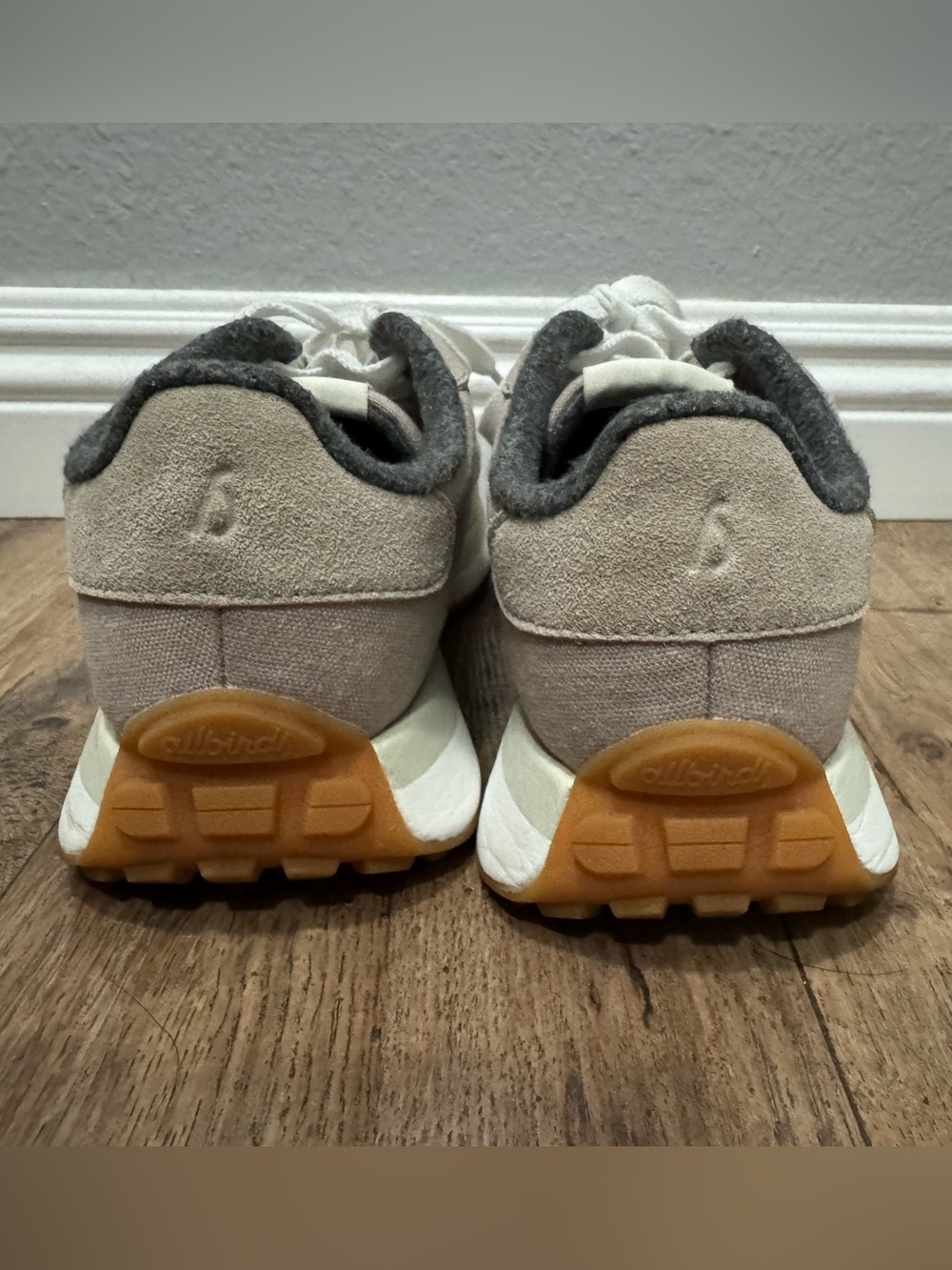 allbirds Women’s Varsity Sneakers Size 10 - Picture 4 of 7